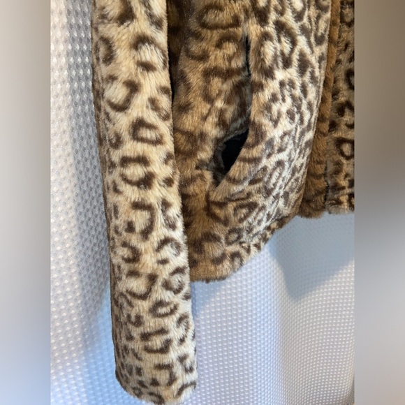 Women’s STUDIO 1886 cheetah print faux Fur zipped Jacket size medium (8-10) - Picture 6 of 14